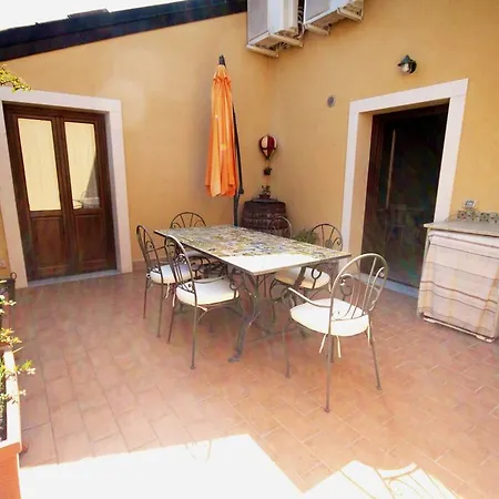 Almarina Bed and breakfast